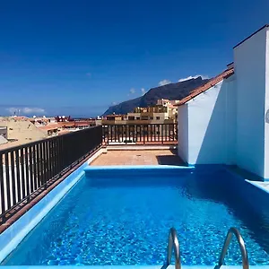 Angeles 3 Bed With Pool Apartment